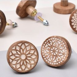 träknoppar mandala
