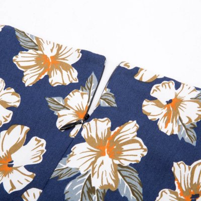 klänning hibiskusmönster