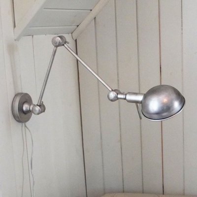 Vegglampe med flere ledd