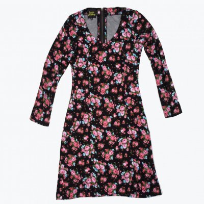 blommig klänning svart